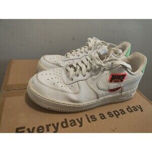 Nike Air Force 1 07 Worldwide Pack Flash Crimson Green Strike No Insoles Size 8